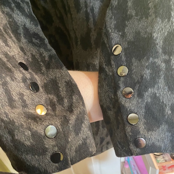 Jacket - Picture 3 of 8